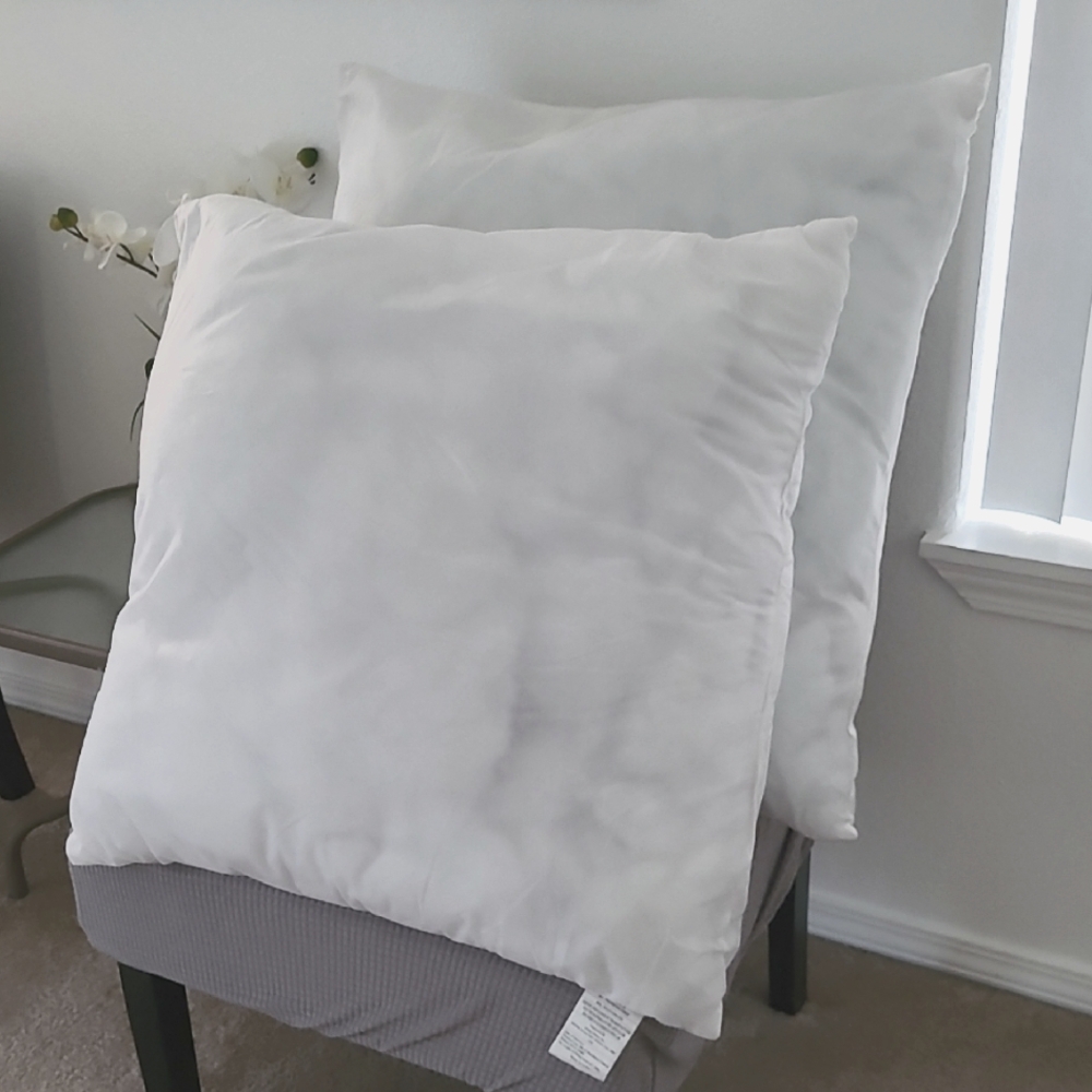 Luxury White Pillow Insert Set